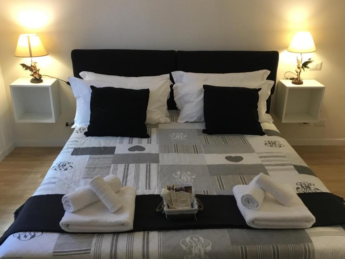 Le Fate Suites Рим Екстериор снимка
